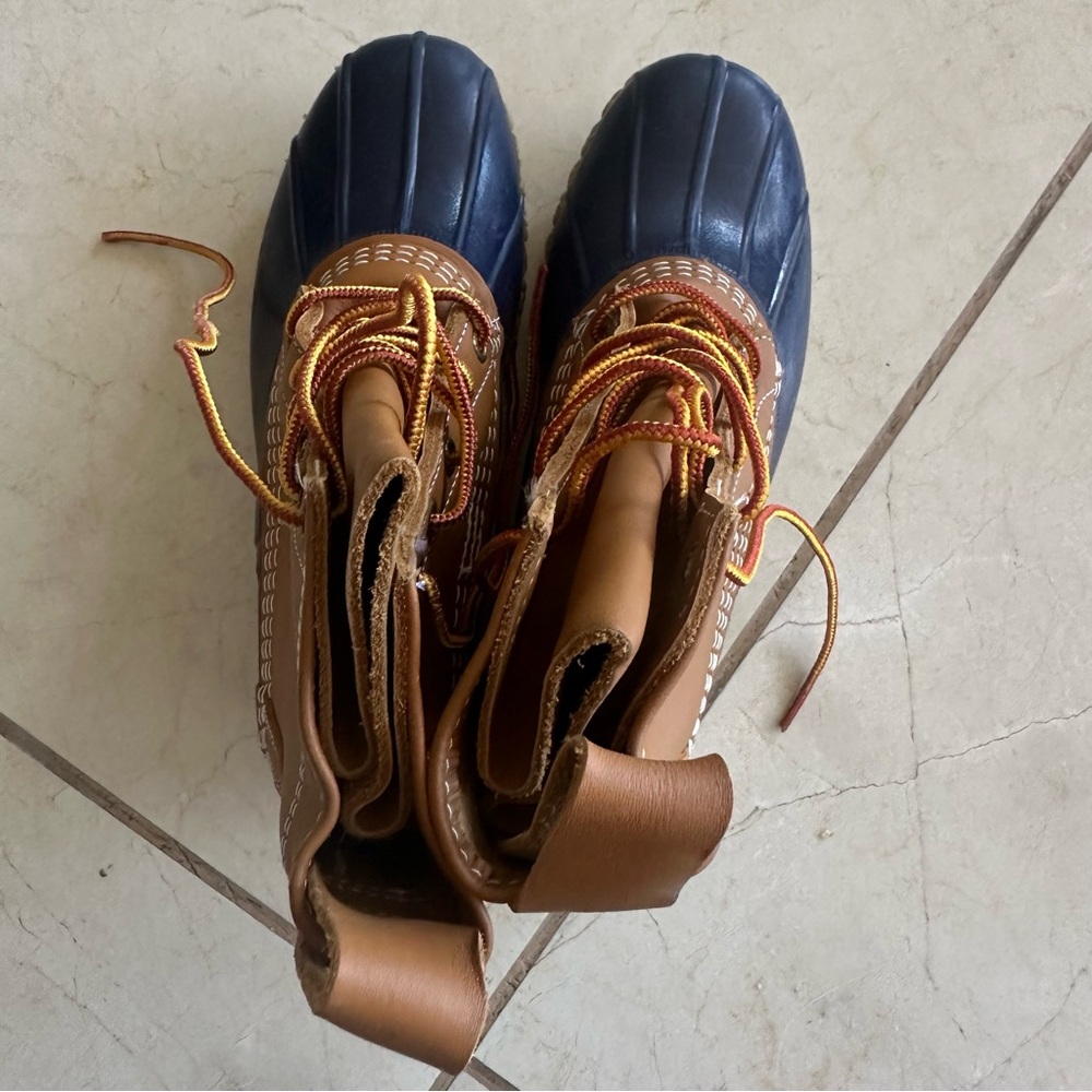 L. L. Bean women’s NEW weather proof duck boots size 6 - Picture 12 of 12